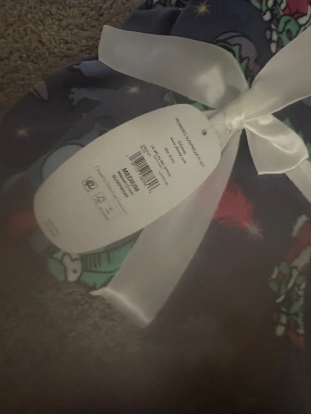 Disney Stitch Christmas Pajamas Brand new! - Picture 4 of 4
